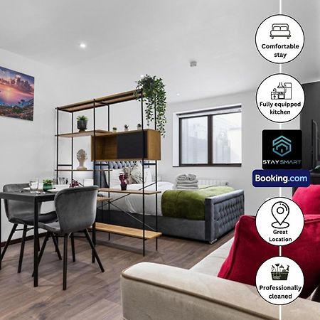 Stylish Studio Apt By Stay Smart Short Lets & Serviced Accommodation Woodstock With Free Wifi London Exterior foto